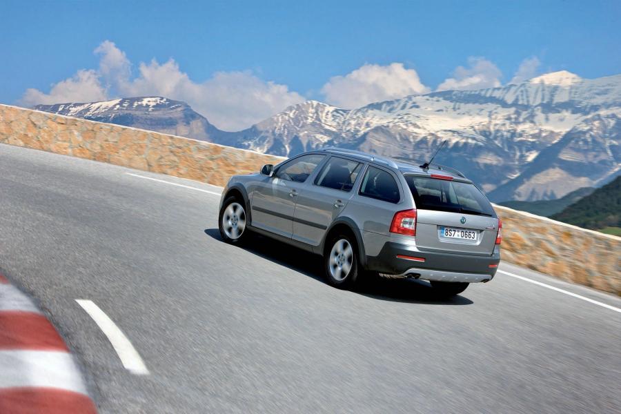  Skoda Octavia Scout 2009 года  (фото 26 из 35)